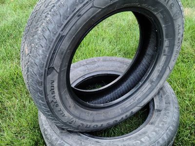 (2) Firestone P195/65R15 All Season Tires