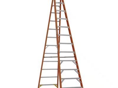Werner NXT1A12 Fiberglass Step Ladder 12ft Type 1A 300lb Load Capacity 16ft Reach