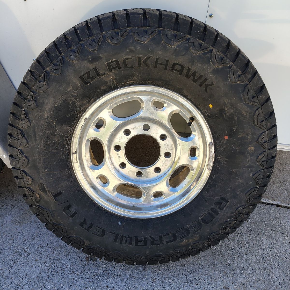 Blackhawk RIDGECRAWLER A/T LT285/75-16