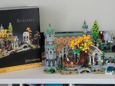 Rivendell lego set-100% complete with box and instructions