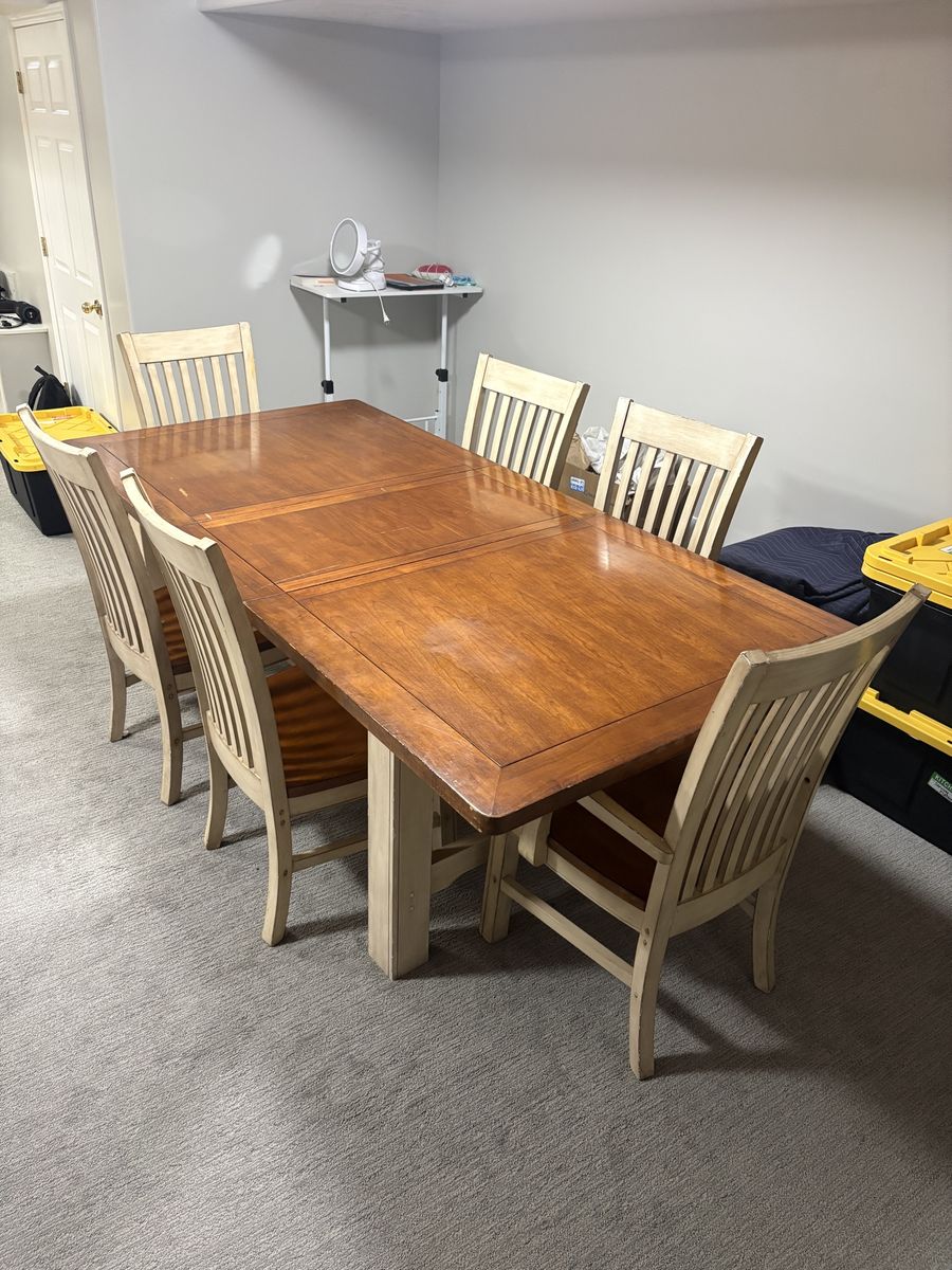 Wood Kitchen Table With Leaf And 6 Chairs