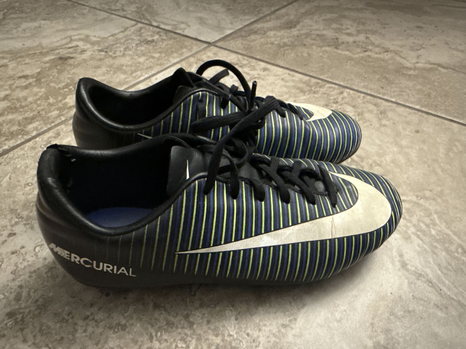 Nike Mercurial Youth Soccer Cleat Size 3