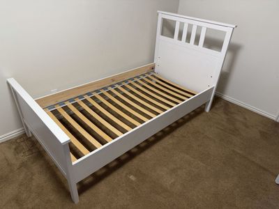 IKEA Hemnes twin bed