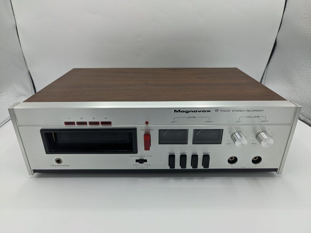 MAGNAVOX 8-Track Tape Player Recorder MODEL TE3520