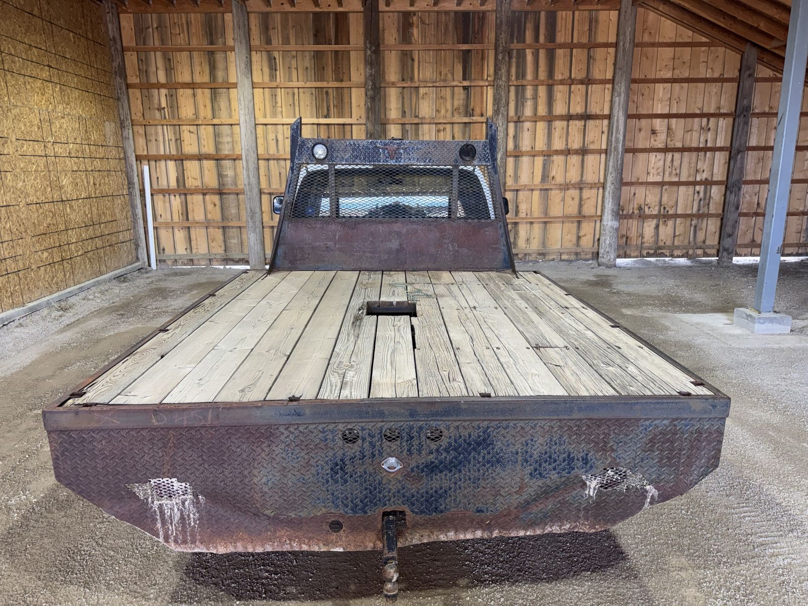Main image 6