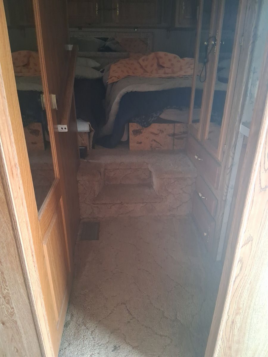 Main image 17
