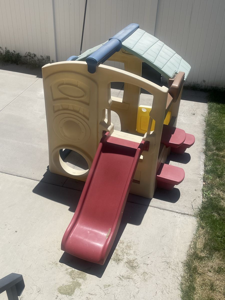 Plastic playhouse
