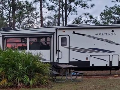 Keystone Montana High Country 330RL Travel Trailer - $12,000 firm
