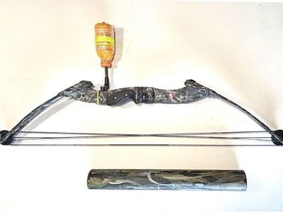 Mossy Oak PSE Nova Compound Bow with fishing line