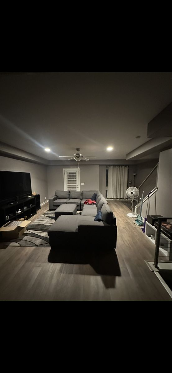 Spacious Gray Fabric Sectional Sofa Couch with Ottoman - Great for Living Rooms