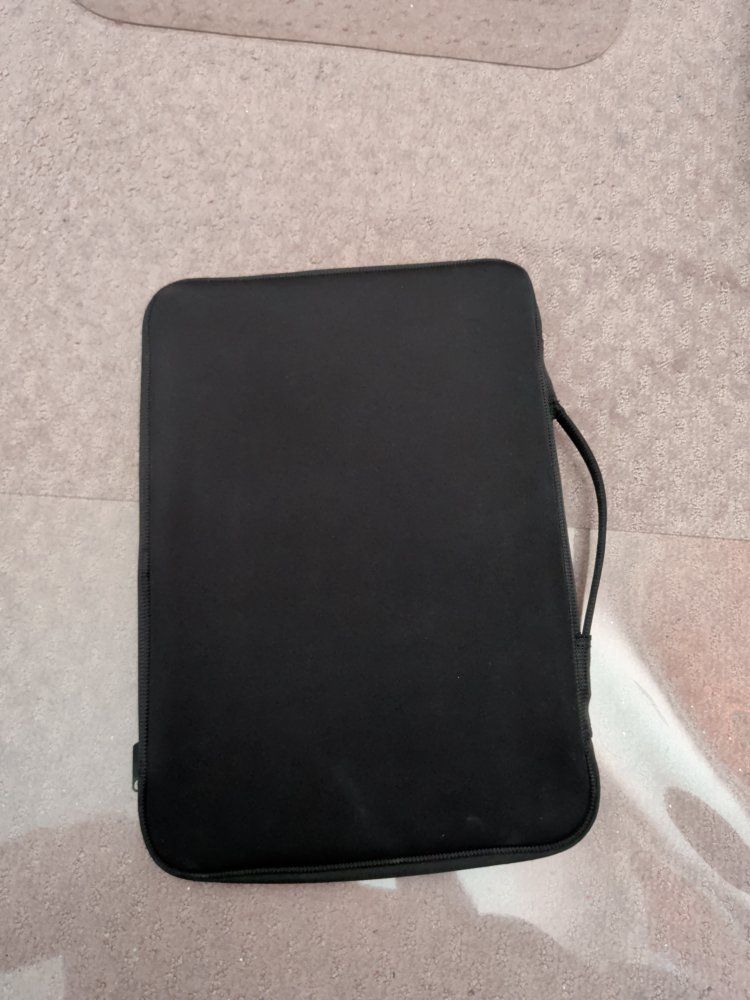 Black Universal Laptop/Tablet Sleeve with Handle