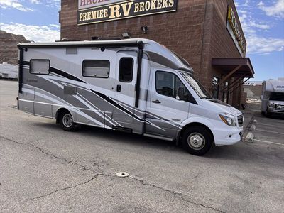 2017 Winnebago NAVION 24V