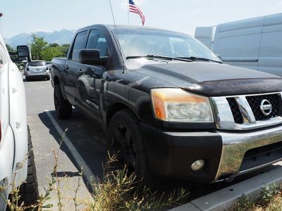 2012 Nissan Titan SV