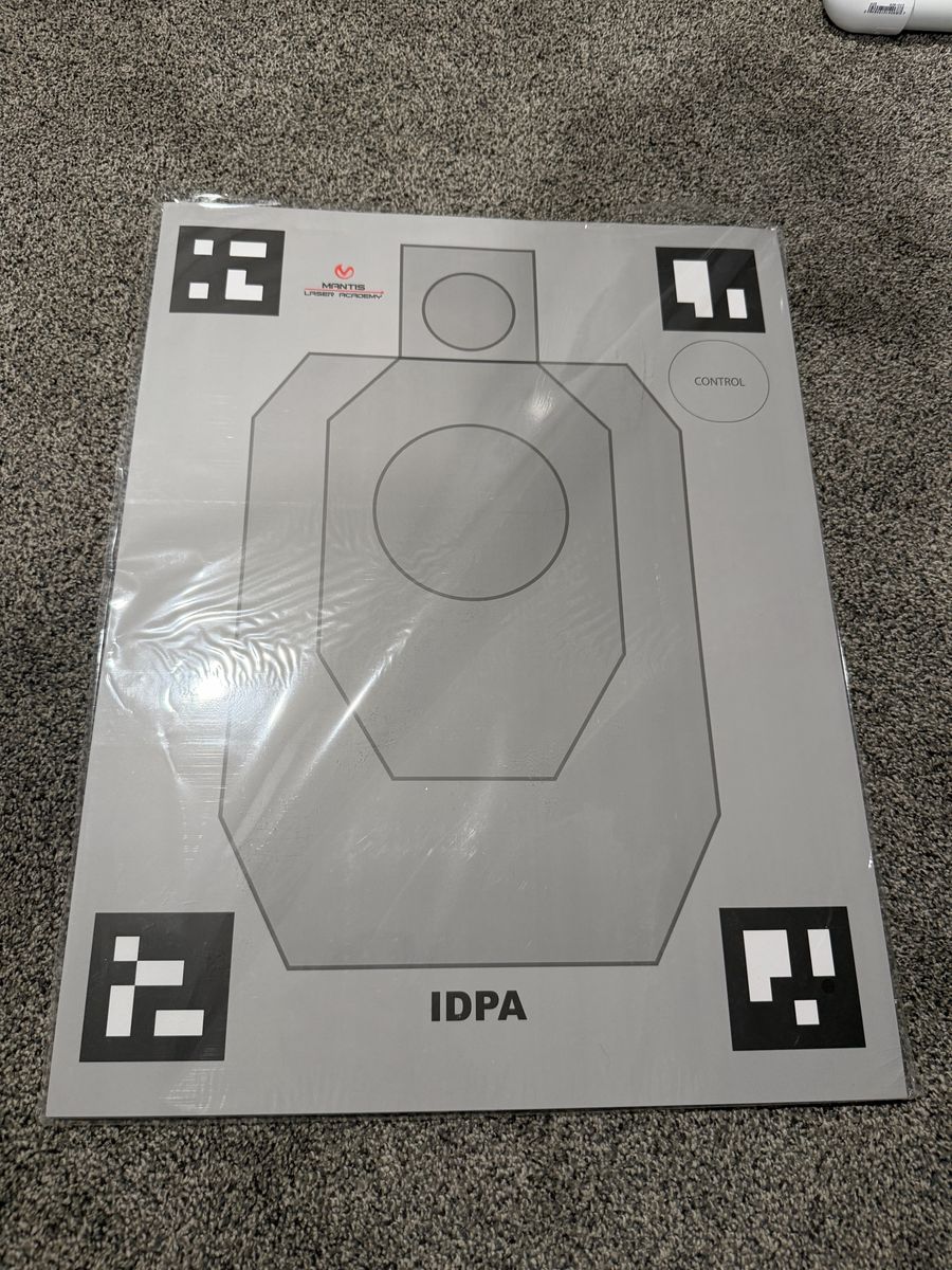 Mantis LASER ACADEMY - SMART TARGETS 17”x22” W/stands