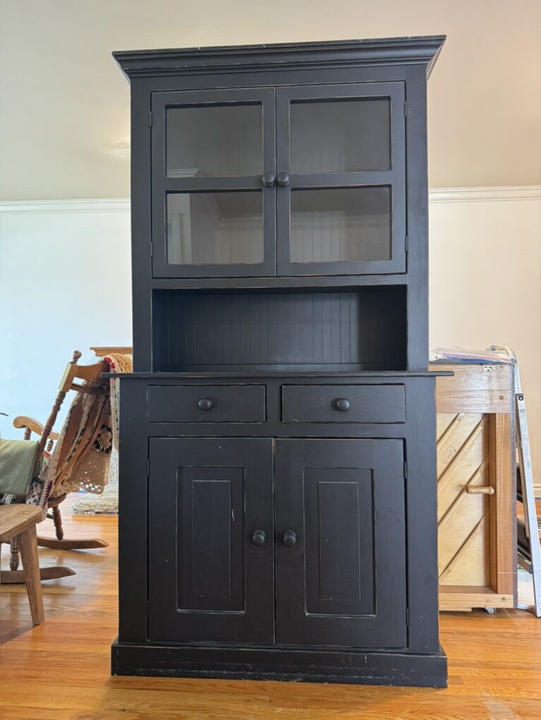 Solid Wood Hutch