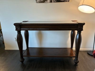 Entrance Table