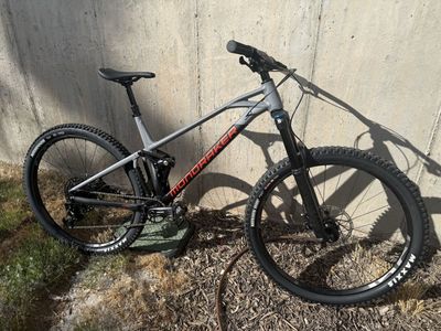 Mondraker Foxy R Mountain Bike - Size Large, 29" Wheels, Full Suspension