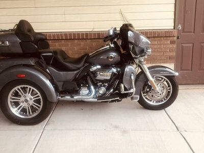 HD 2022 Tri Glide Ultra
