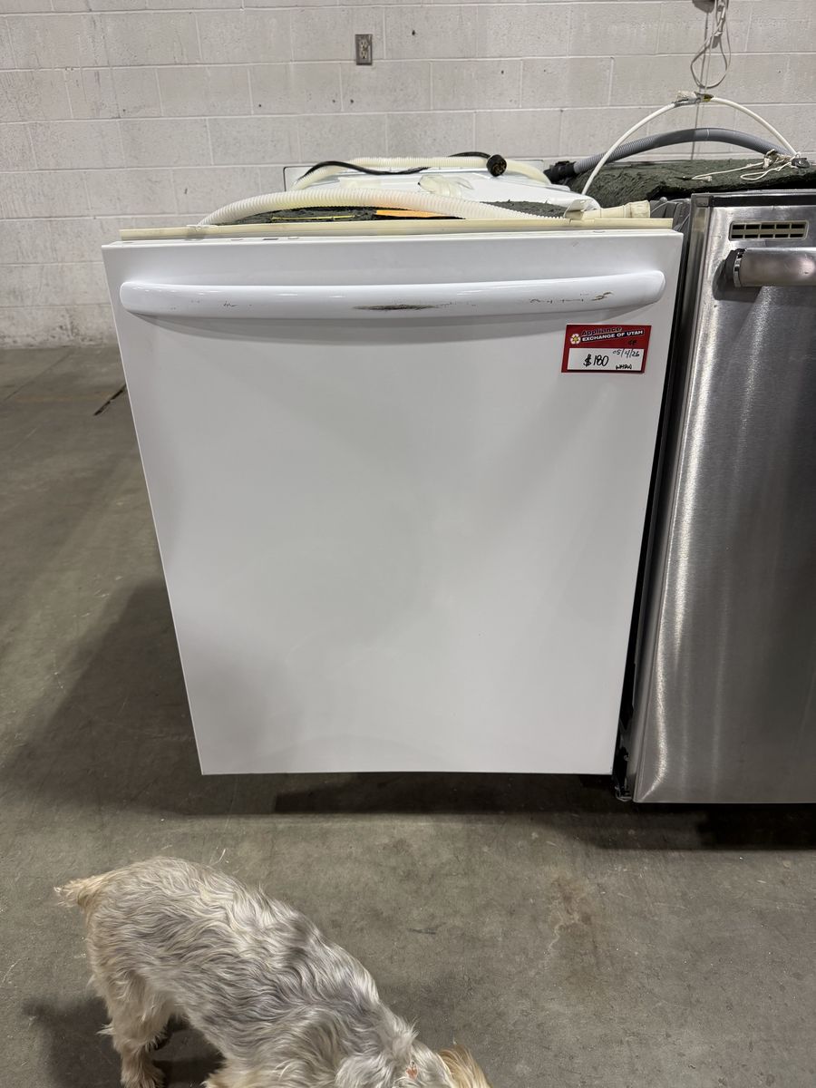 BEST DEALS HERE! GE WHITE DISHWASHER W-WARRANTY