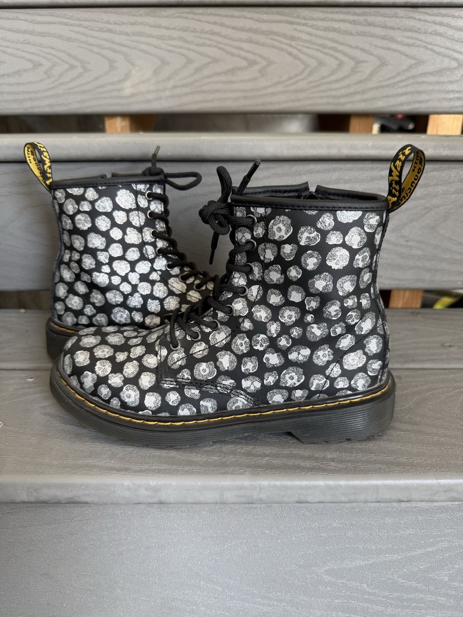 Dr. Martens 1460 Animal Print - Youth Size 4, Black/White Leopard