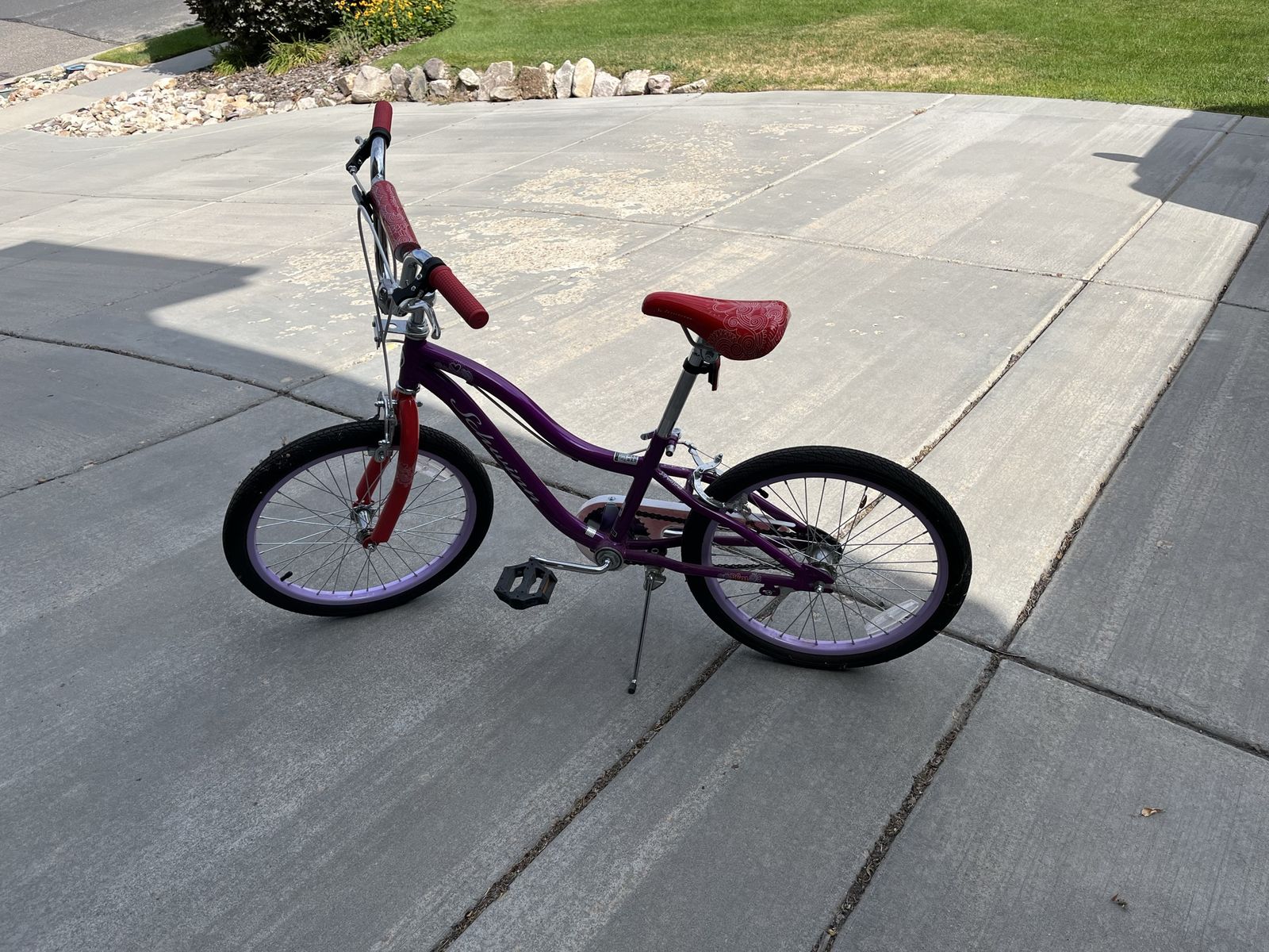 Schwinn Girls 20-Inch Bicycle - Purple and Red