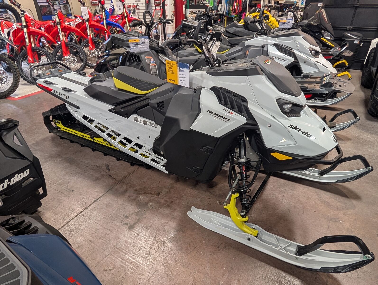 2025 Summit Edge 600R 154 2.5P