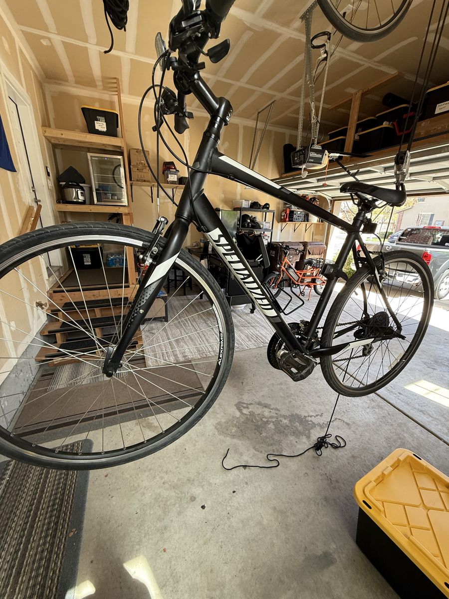 2014 Specialized Sirrus Bike