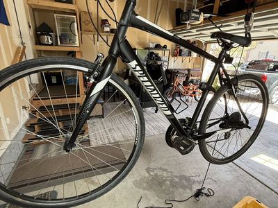 2014 Specialized Sirrus Bike