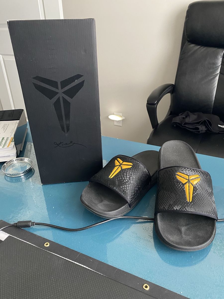 Men's Nike - Kobe Offcourt Slides Size 11