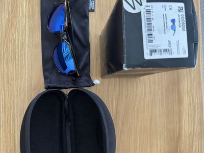 NIB Oakley Actuator Sunglasses