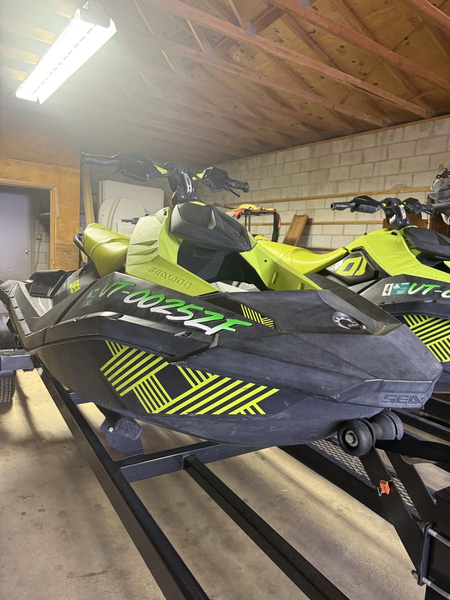 3 Sea-Doos in Excellent Condition Spark Trixx Personal Watercraft Jet Skis Yellow/Black/Blue and new Voyager Fourplace Trailer 
