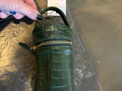 NWT Fawn Green Bottle Bag