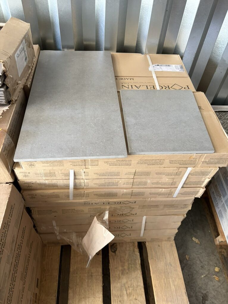 Essential Charbon (Charcoal) 12x24 Porcelain Tile