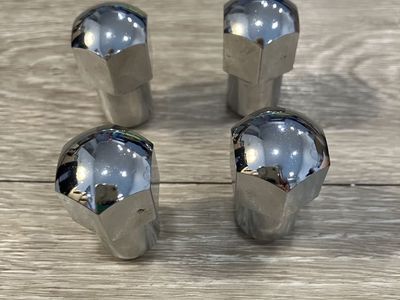 Chrome Lug Nuts (Set of 4)