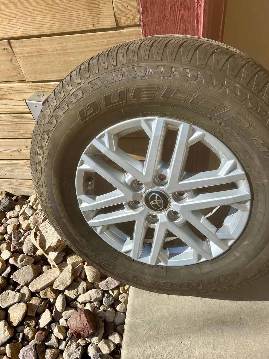 26/70/18 Bridgestone Duelers