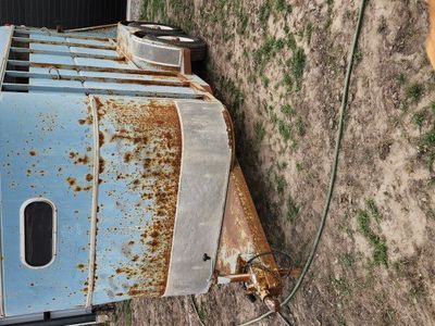 over sized 2 horse bumper pull trailer