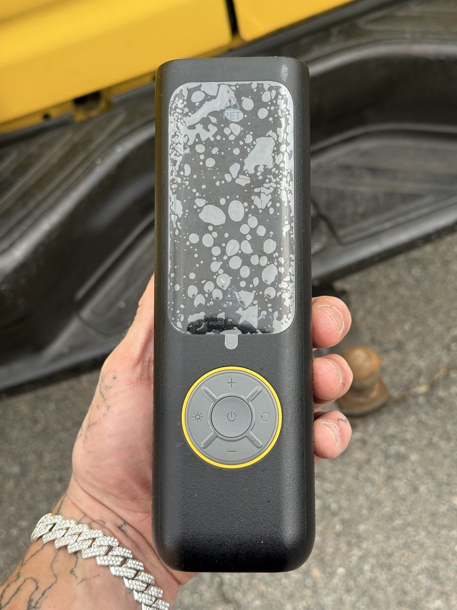 Main image 3