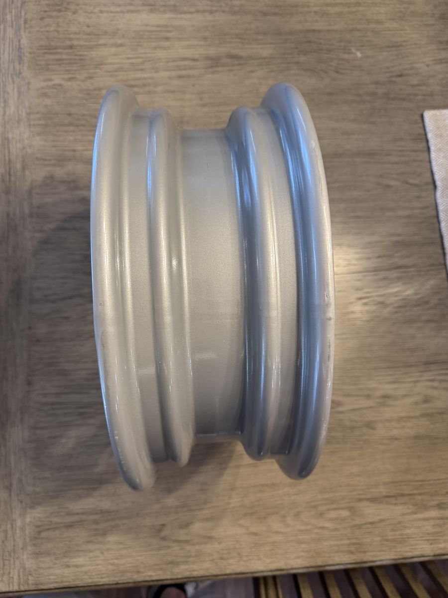 Main image 4
