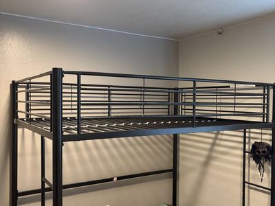 Free bed frame