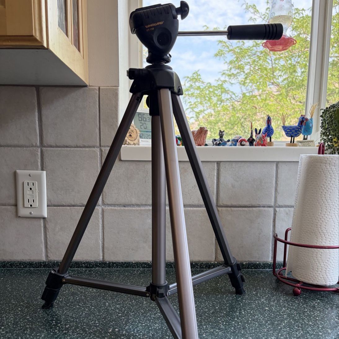 Vanguard VT-158 Adjustable Camera Tripod with Pan Head