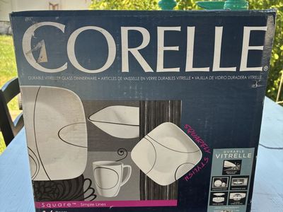Corelle Square Simple Lines 16-Piece Vitrelle Glass Dinnerware Set