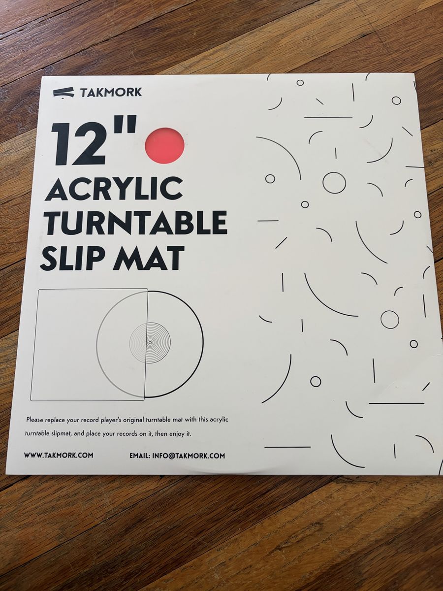 Turntable slip mat