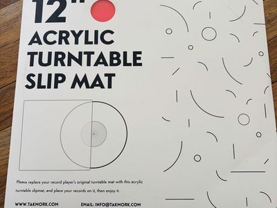 Turntable slip mat