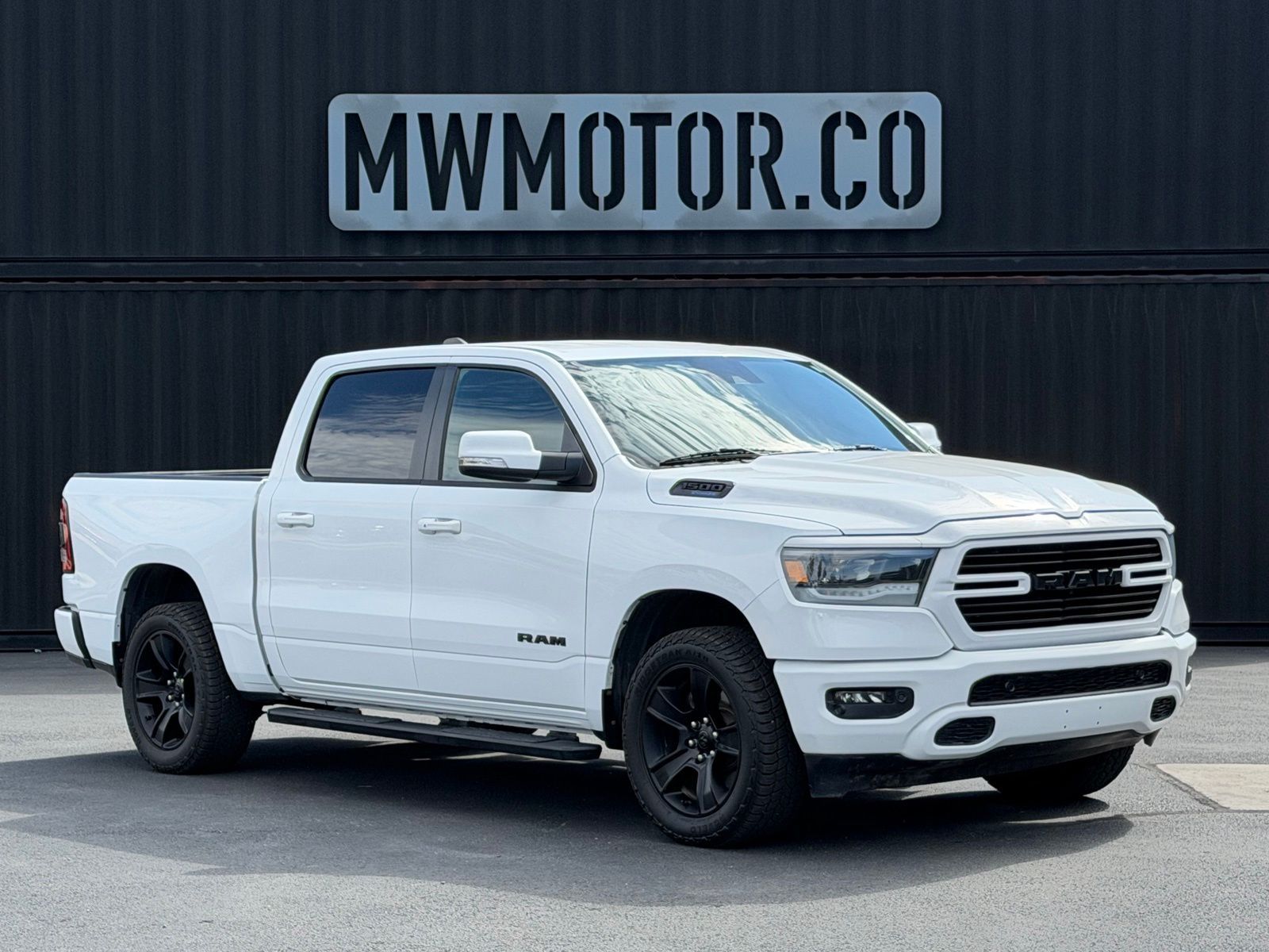 2024 Ram 1500 Sport