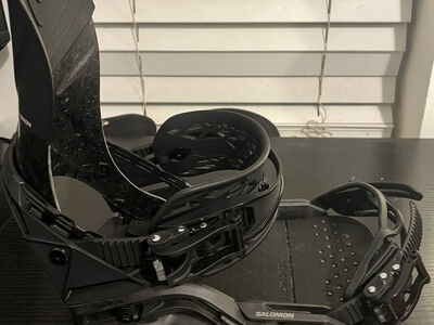 Salomon Quantum Snowboard Binding Men's Large New in Box