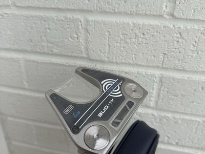 New Odyssey Ai One Seven Putter with head cover
