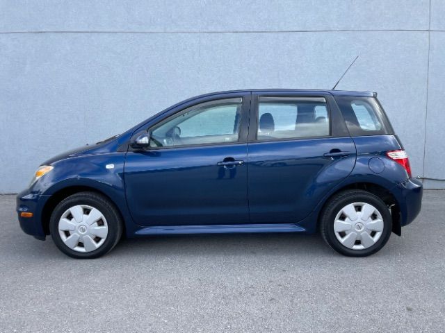 2006 SCION XA Base