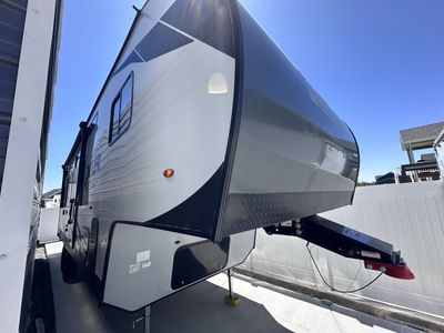 Forest River XLR Microboost 335LRLE Fifth Wheel Toy Hauler - Excellent Condition, Bunkhouse