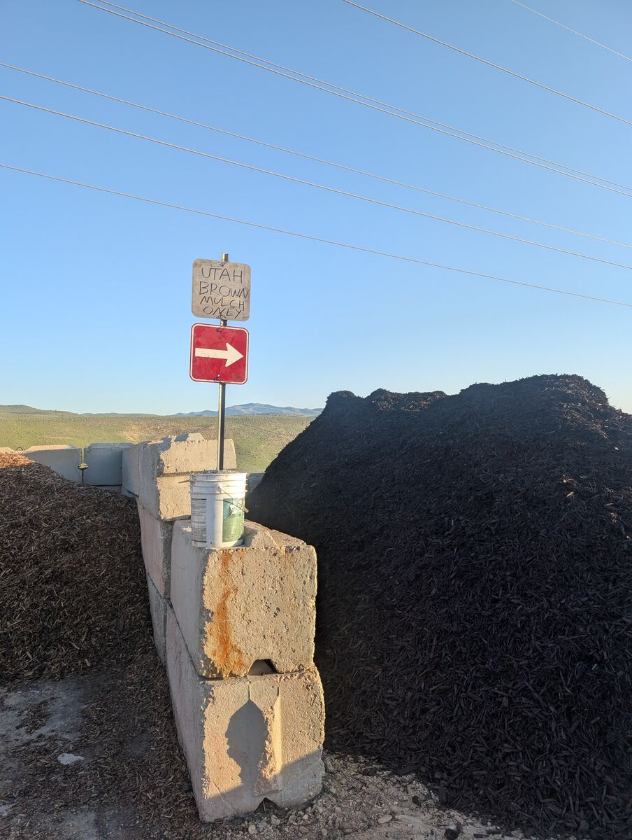 Bulk Mulch Delivery in Park City – Supreme Mulch | Utah Brown Mulch | Soil Pep