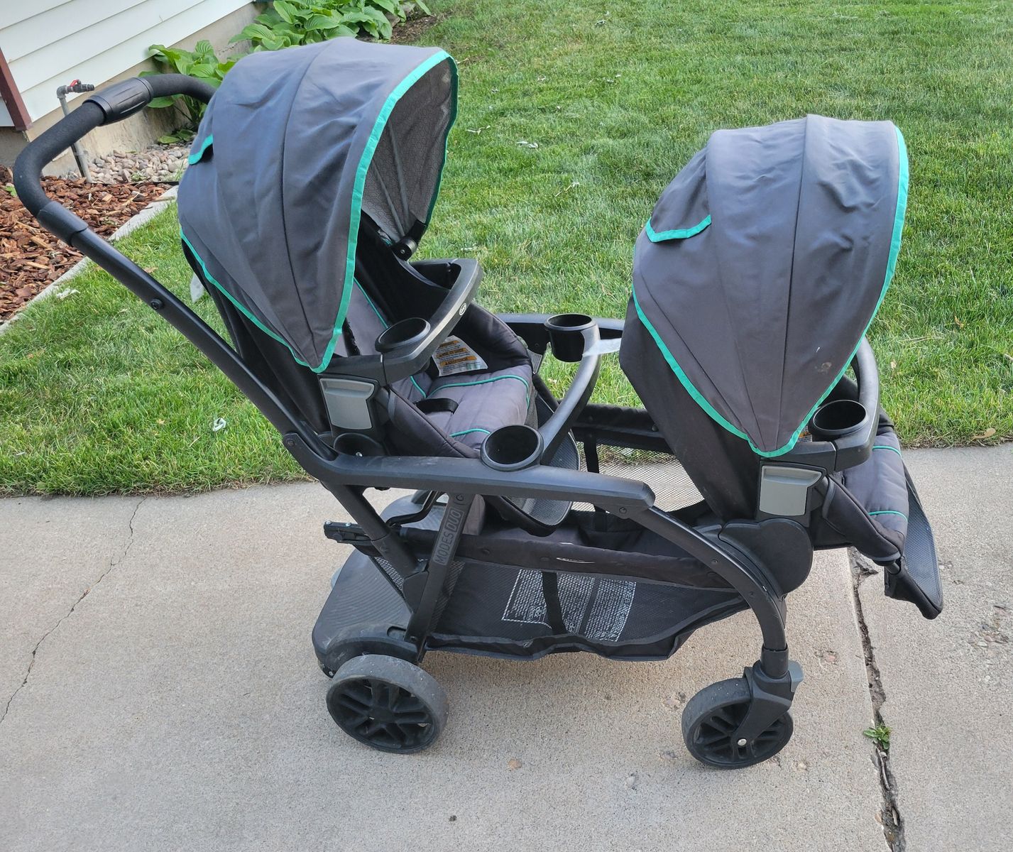 Graco Modes Duo Double Stroller - Tandem Seating, Versatile Configurations, Good Condition